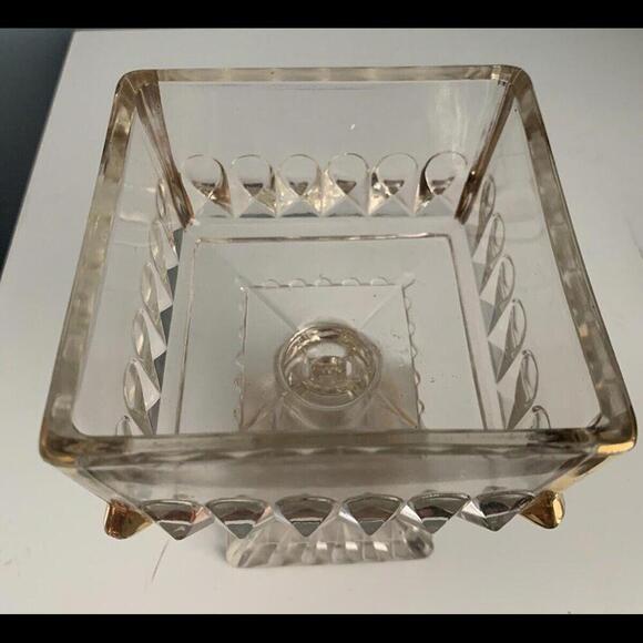 Vintage Jeannette Glass Company Wedding Cake Box Candy Dish Clear Gold No Lid - Picture 2 of 11